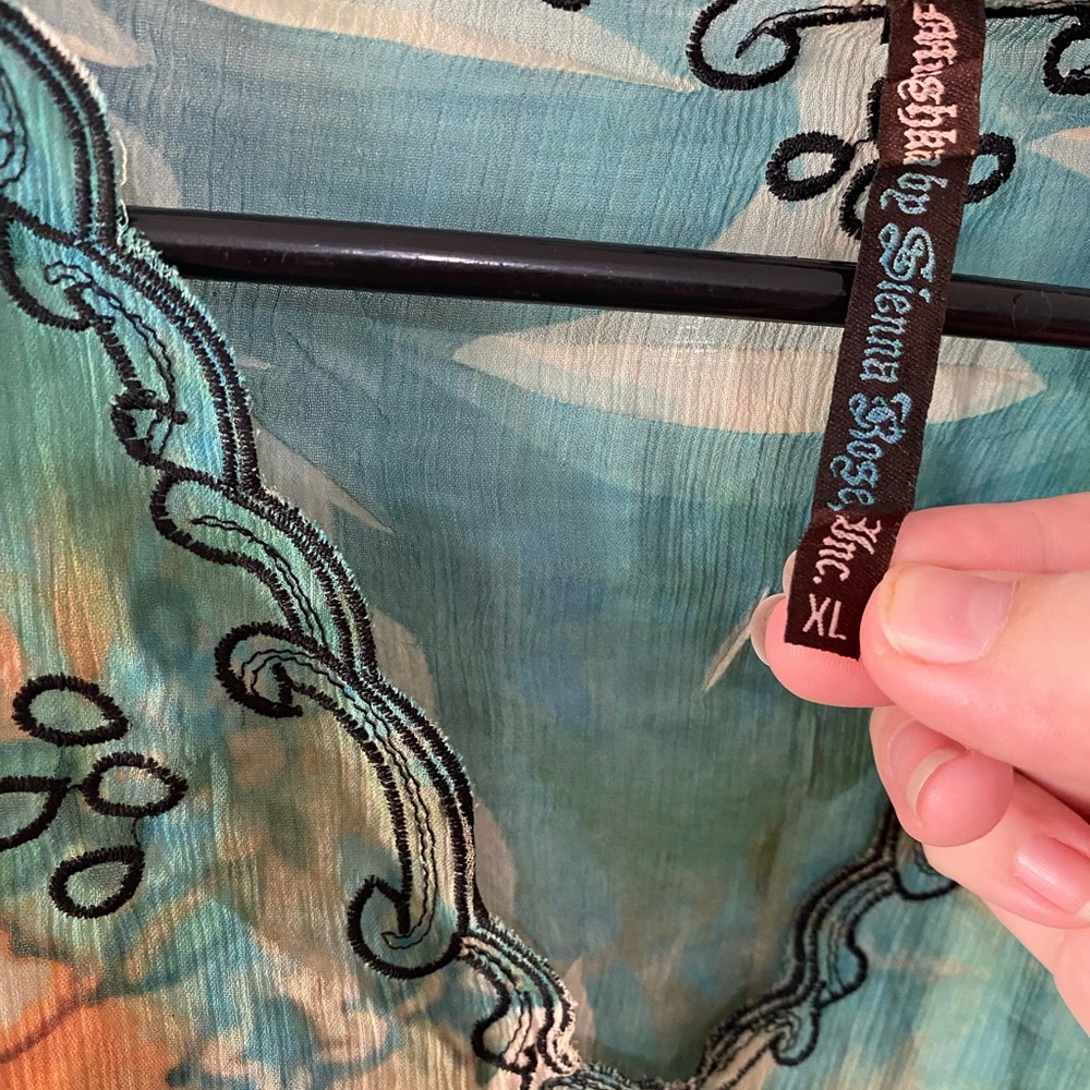 Sienna Rose Black and Blue Asymmetrical Tunic - Picture 2 of 3